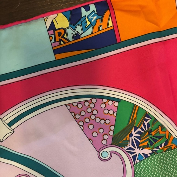 HERMES Carriages 100% Silk Scarf - Picture 2 of 3